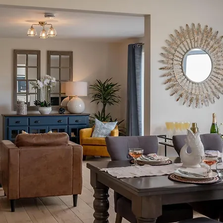 Ellesmere Barn بيت للعطل *