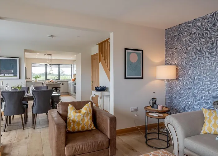 Ellesmere Barn * بيدال